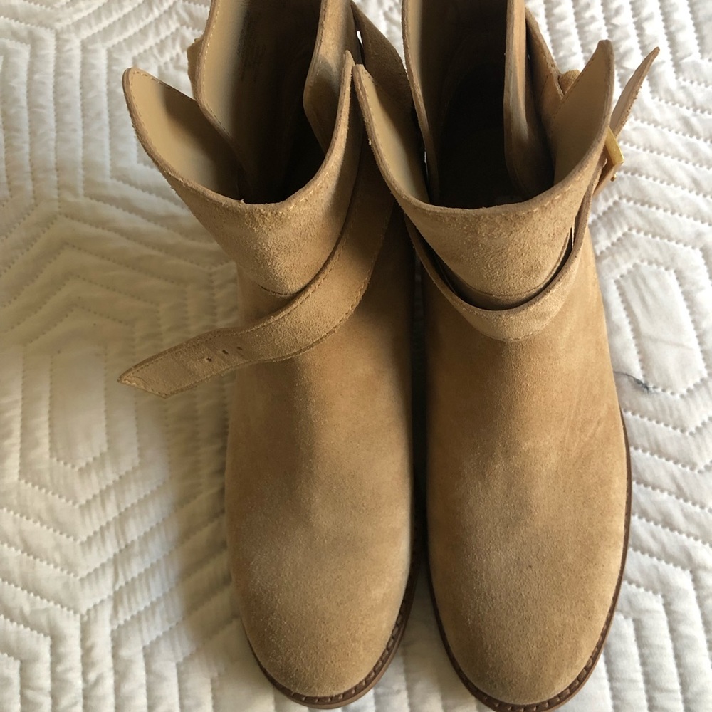 New Ankle boots never used